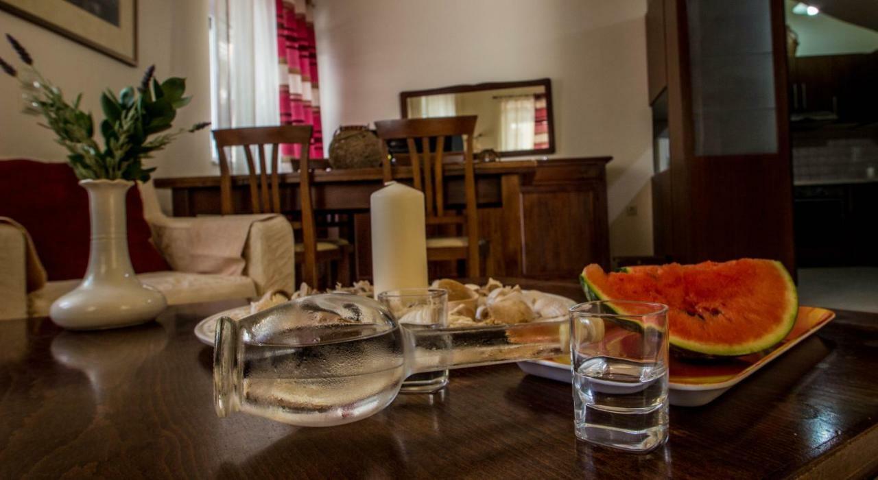Elizabeth'S Place Ираклио Екстериор снимка