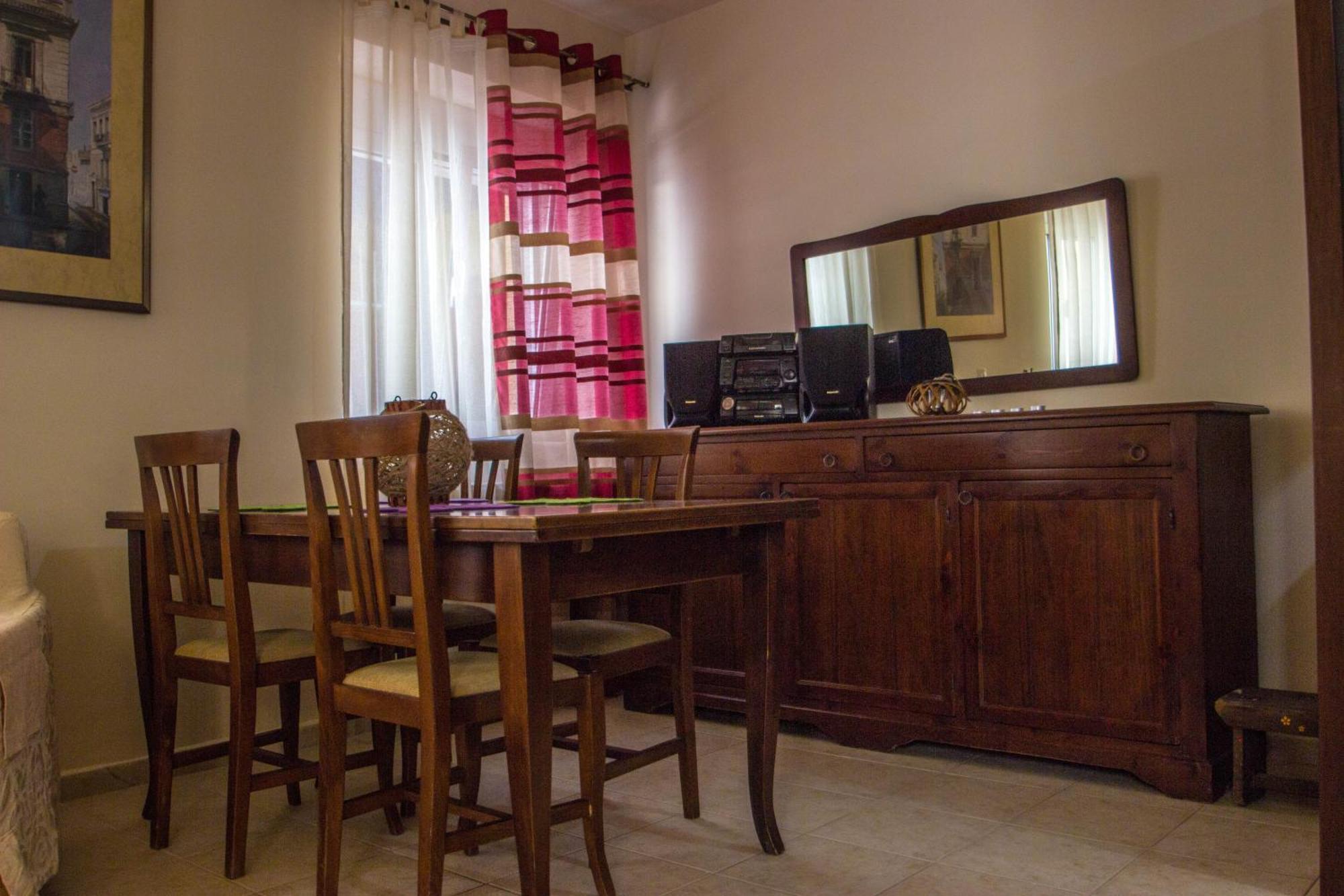 Elizabeth'S Place Ираклио Екстериор снимка
